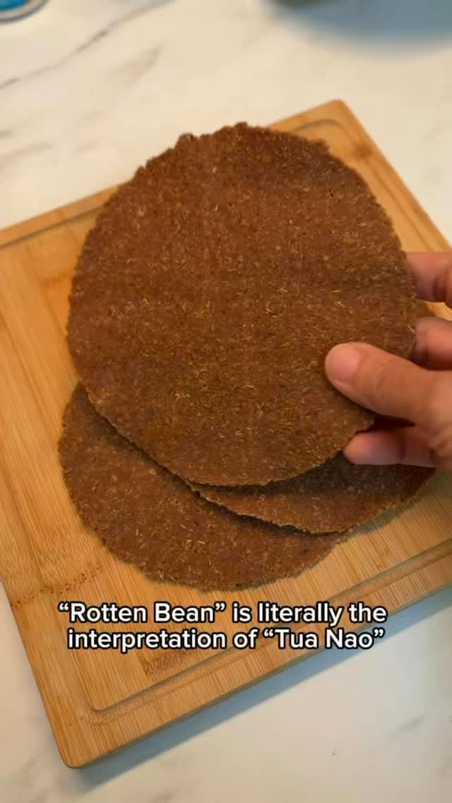 The secret to that unique, earthy, savory, umami flavor of Northern Thai cuisine. Tua Nai Cap or dried fermented bean sheet. It is also one of our secrets to the umami in vegan dishes. 

#ThaiCookingClass #PrivateChef #ThaiFood #inVillaDining #Phuket